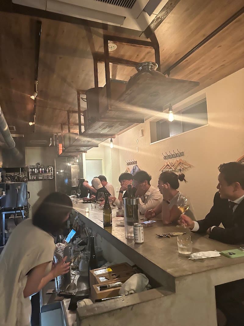 Winebar biblicalの店内・料理の写真 2枚目