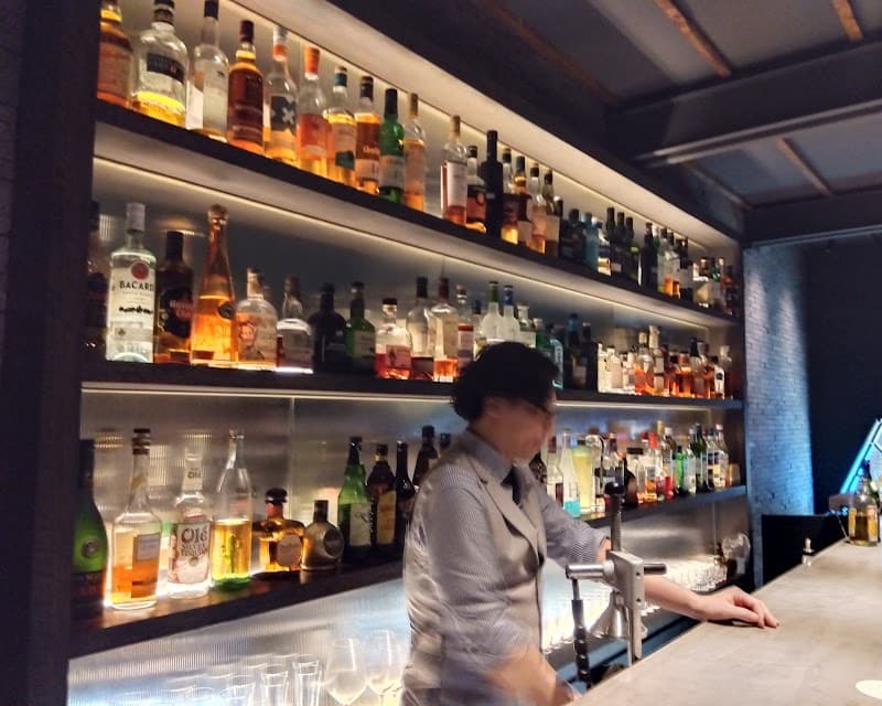 BAR FUJIYAの店内・料理の写真 2枚目