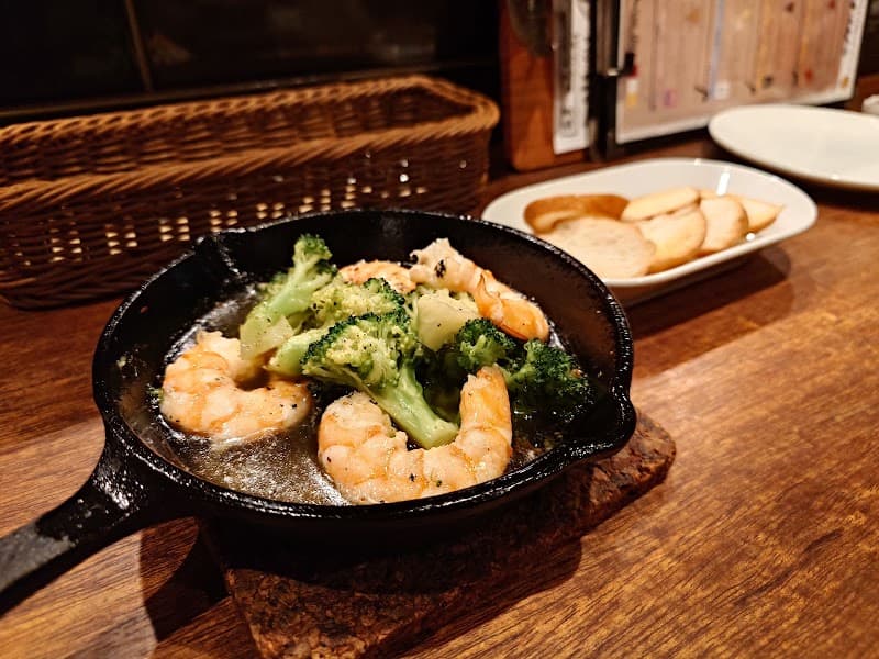 ワインと薪窯料理の店pianoの店内・料理の写真 3枚目