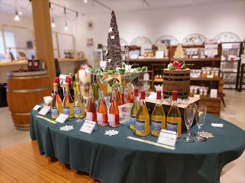勝沼ワイン村 WINE VILLAGE THE SHOPの店内・料理の写真 2枚目