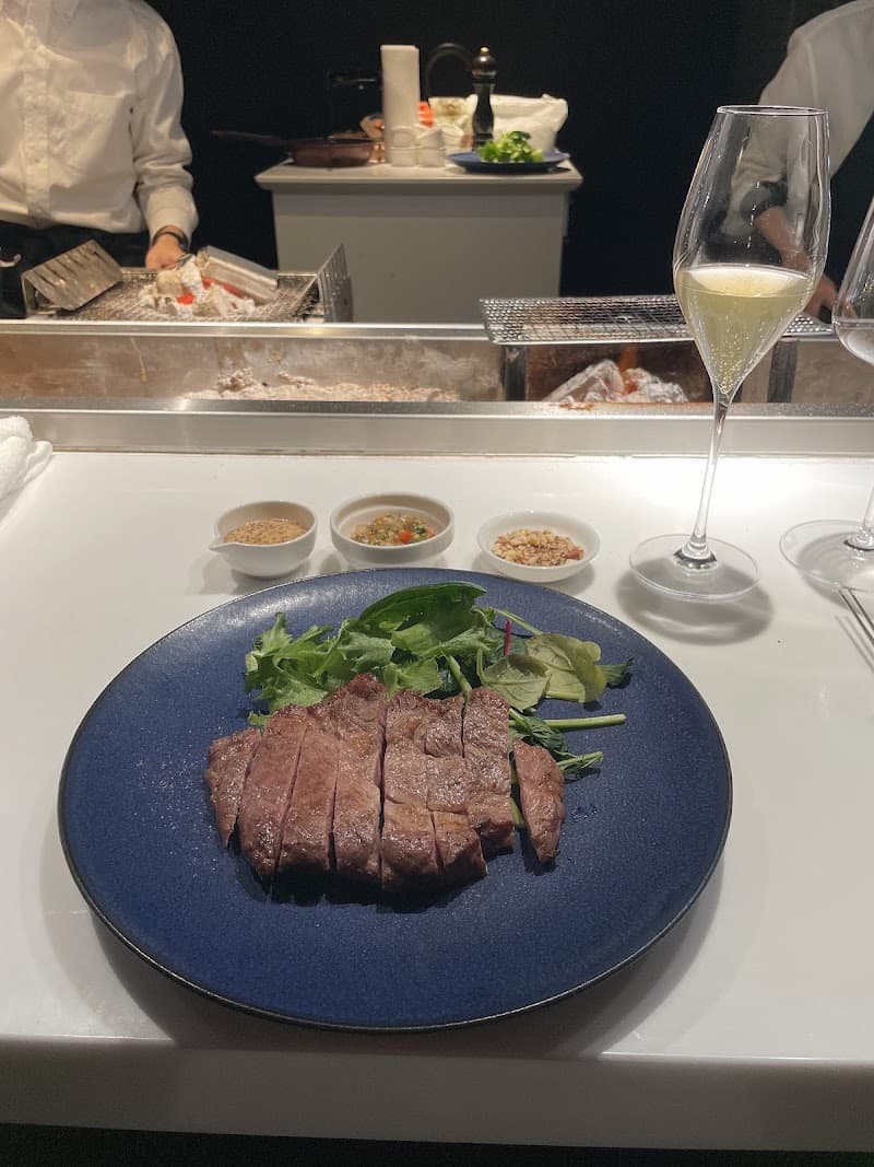 炭と葡萄の店内・料理の写真 3枚目