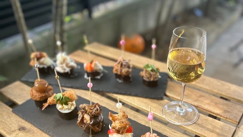 BREAD＆WINE SURF TOWNの店内・料理の写真 2枚目