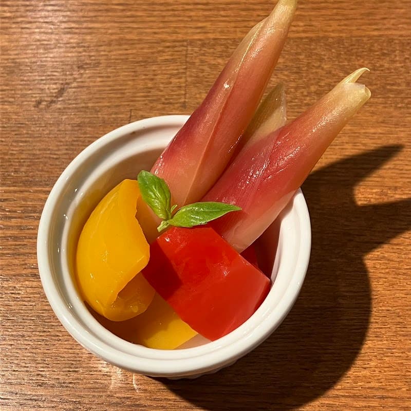 WINE ＆ ROSESの店内・料理の写真 2枚目