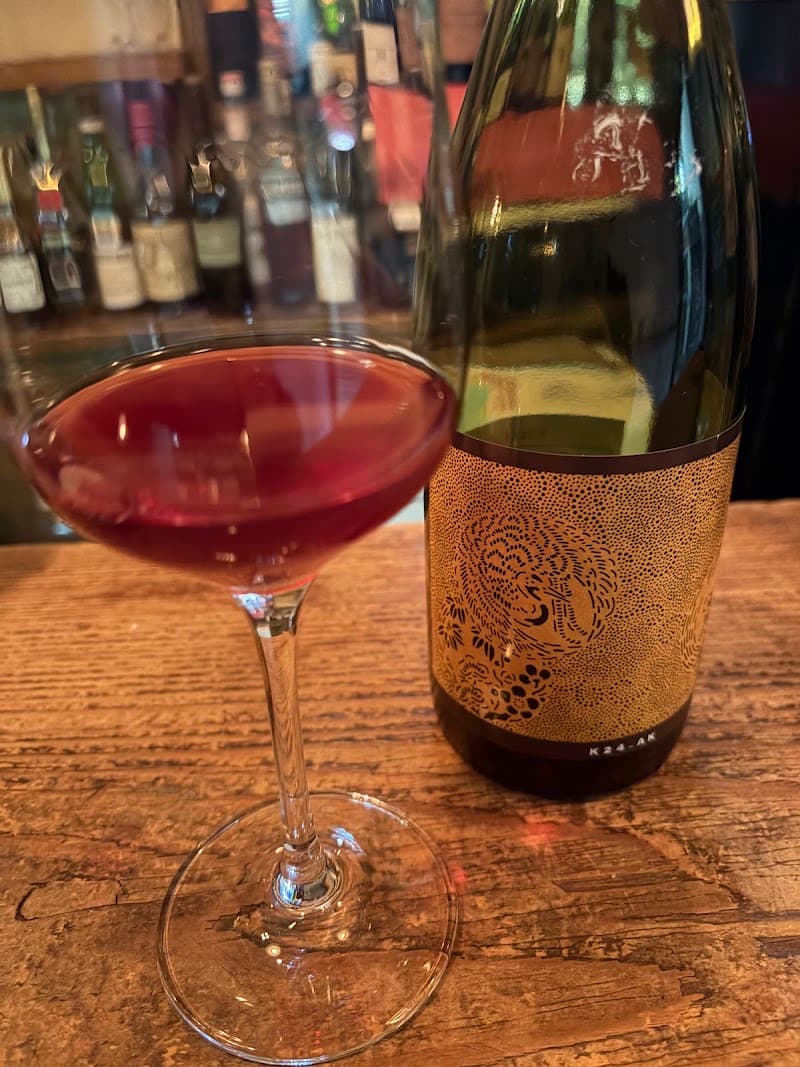 Standing Wine Bar AWAの店内・料理の写真 2枚目