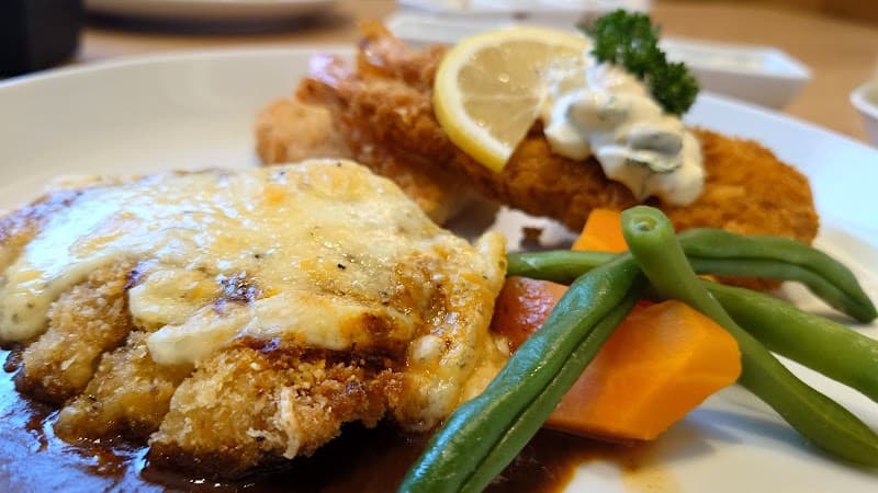 アロットオブキッチンの店内・料理の写真 2枚目