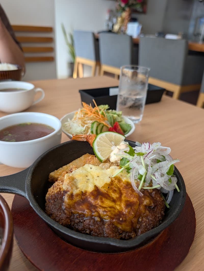 アロットオブキッチンの店内・料理の写真 3枚目