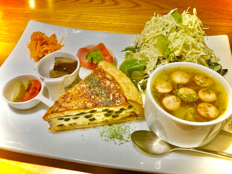 Bistro Queueの店内・料理の写真 2枚目