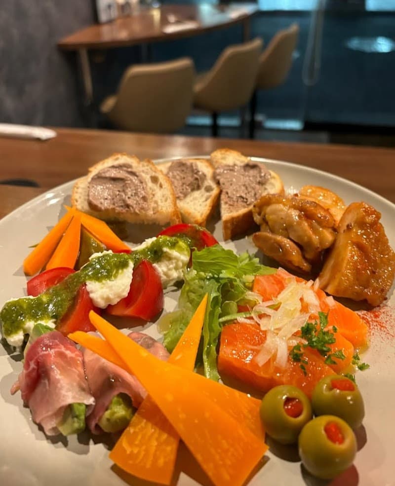 勝田のイタリアンバル Chrono le Vent(クロノルバン)の店内・料理の写真 2枚目