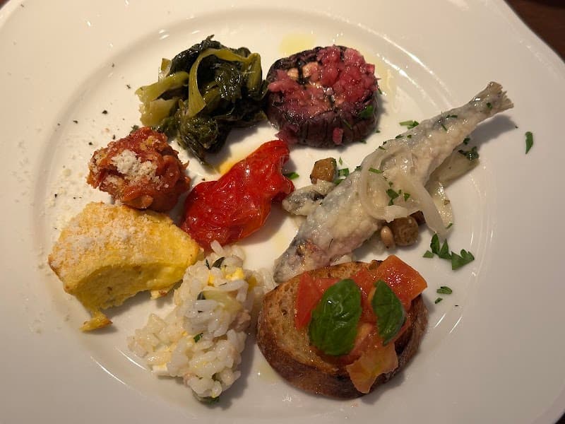 ヴィネリア ヴィア ヴィーノの店内・料理の写真 3枚目