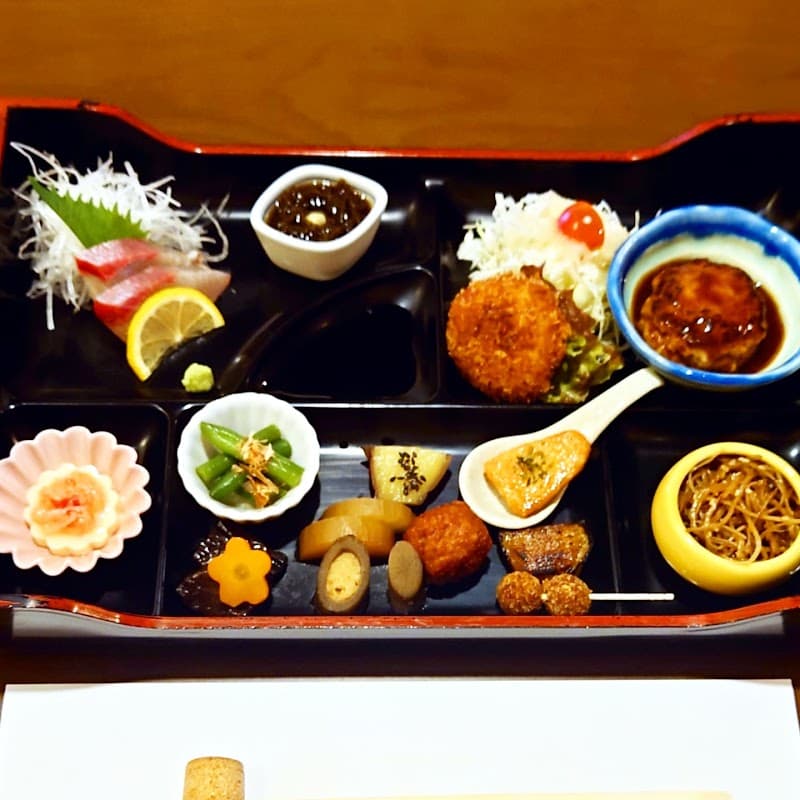 びすとろ 野の花（ののか）