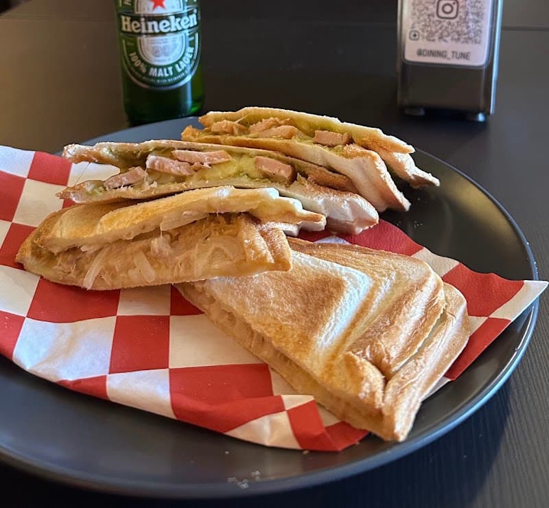 tuneの店内・料理の写真 2枚目
