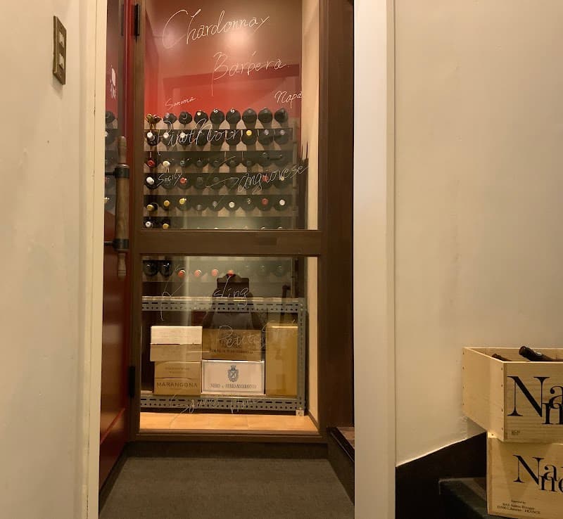 角打ちワインショップ LUCEの店内・料理の写真 3枚目