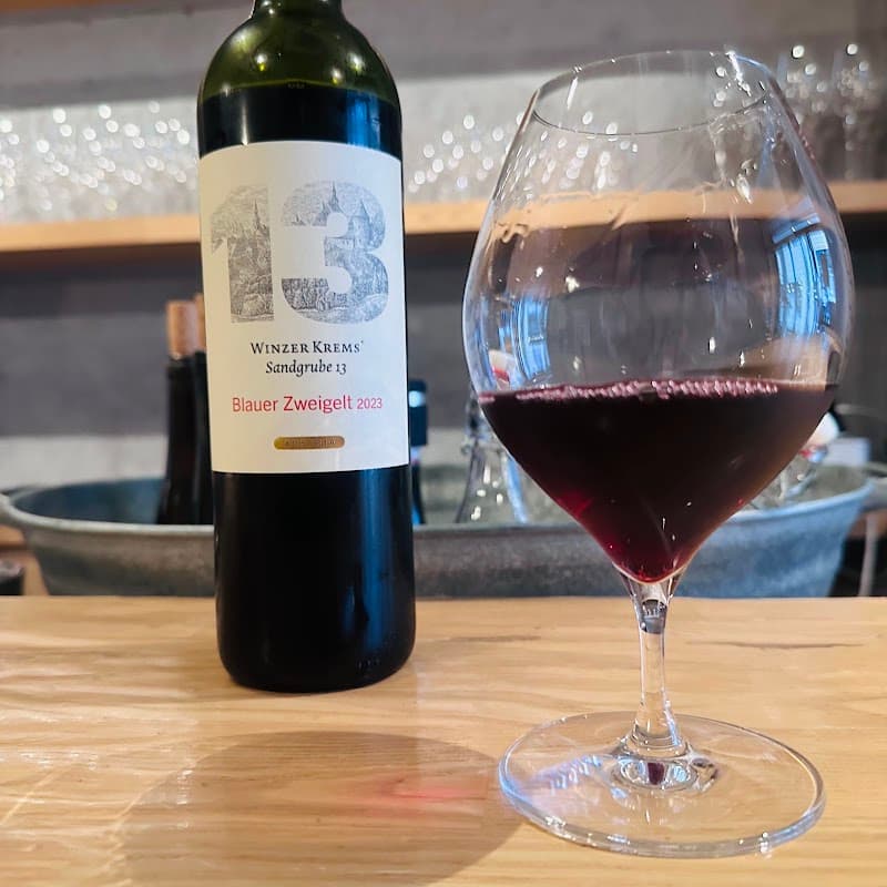 WINE STAND caprinoの店内・料理の写真 3枚目