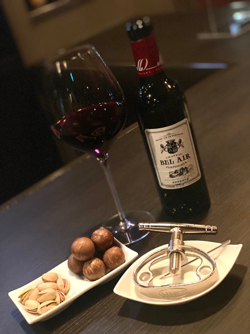 Wine Salon ラ・ソワレの店内・料理の写真 3枚目