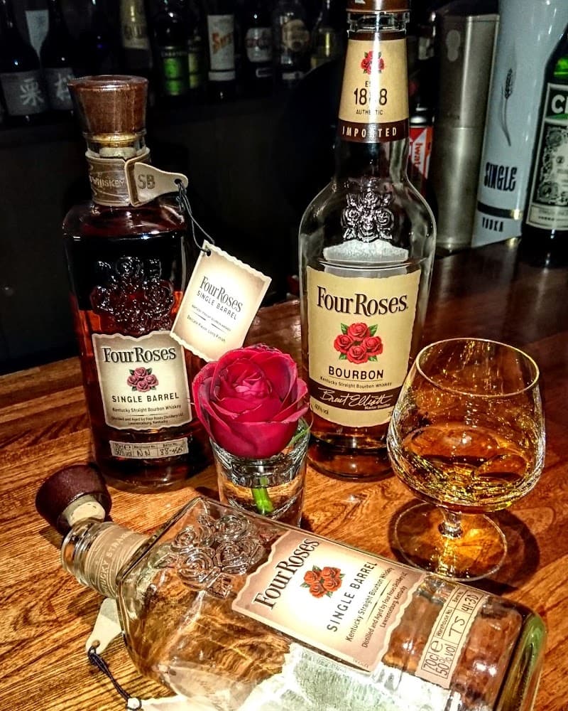 BAR BLUE FORESTの店内・料理の写真 2枚目