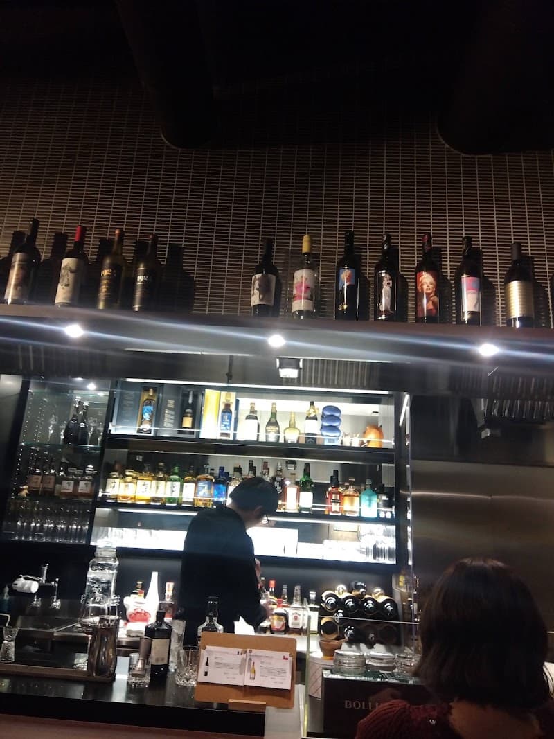 ワインバーいっとくの店内・料理の写真 2枚目