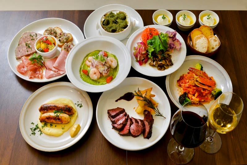 French Bistro Longtemps ロンタンの店内・料理の写真 2枚目