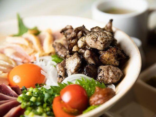 天草大王バル サンはらいっぱいの店内・料理の写真 2枚目