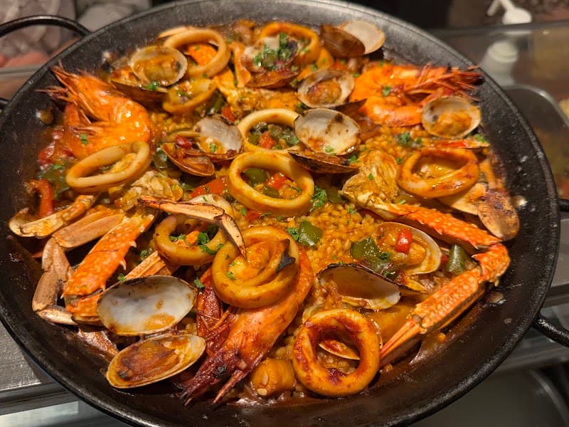 スペインバル トロンパの店内・料理の写真 2枚目