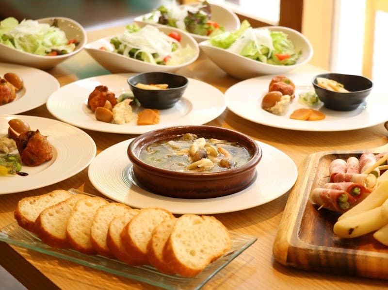 下関炉端バル 雷電 RAIDENの店内・料理の写真 2枚目