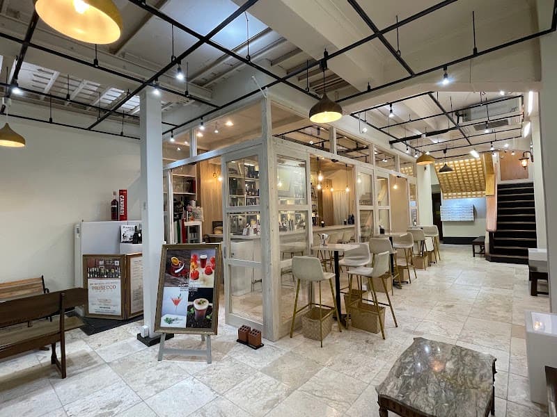 マルティノッティ プロセッコ バー＆カフェ - MARTINOTTI Prosecco Bar & Caffèの店内・料理の写真 3枚目