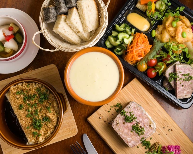 湯島ワイン食堂 パパンの店内・料理の写真 2枚目