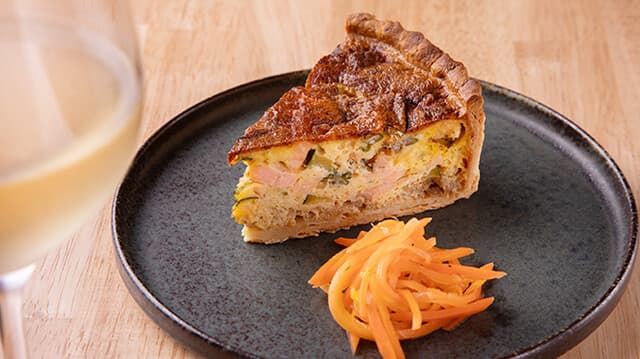 ワインとつまみと和みの店reposant（ルポゾン）の店内・料理の写真 2枚目