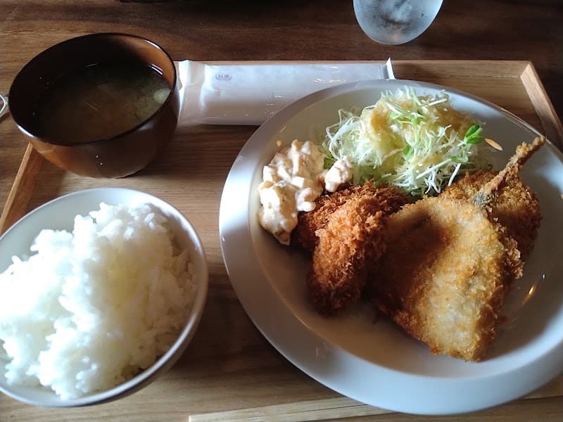 Bar ボンバイエの店内・料理の写真 3枚目