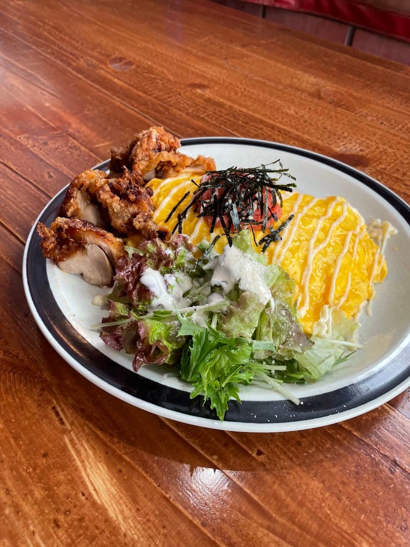 ダイニングバーマルベリ 酒と肉の店内・料理の写真 2枚目