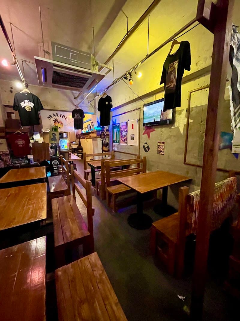 ダイニングバーマルベリ 酒と肉の店内・料理の写真 3枚目