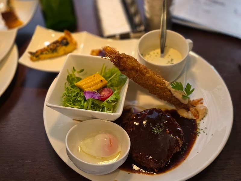 ディップモコDIPMOCOの店内・料理の写真 2枚目