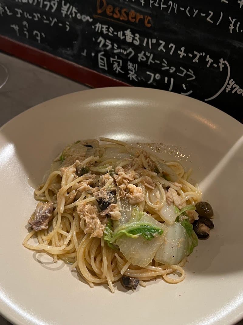 自然派ワインと純米酒 huitの店内・料理の写真 3枚目