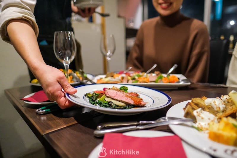 グリルバル サンク（旧店名 kitchen&bar cinq）の店内・料理の写真 2枚目