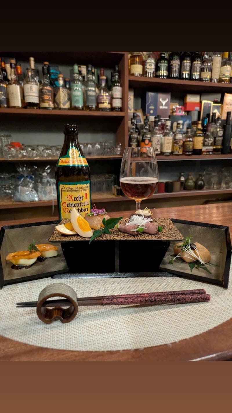 燻製と酒の店 燻煙の店内・料理の写真 2枚目