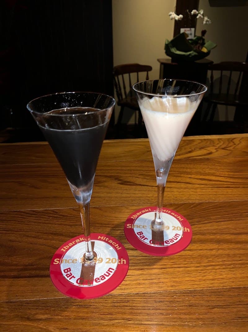 Bar Caveaun (バー カボン)の店内・料理の写真 2枚目