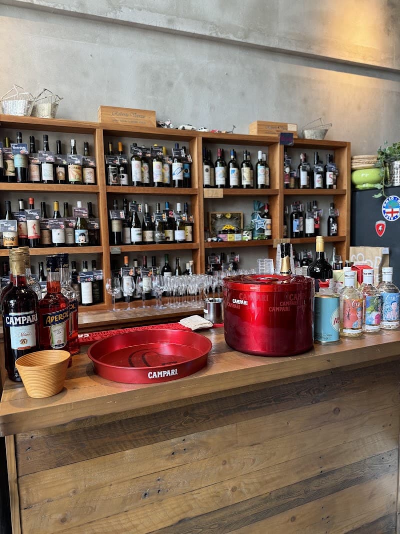 officina IL GHIOTTONE オッフィチーナ・イルギオットーネの店内・料理の写真 3枚目