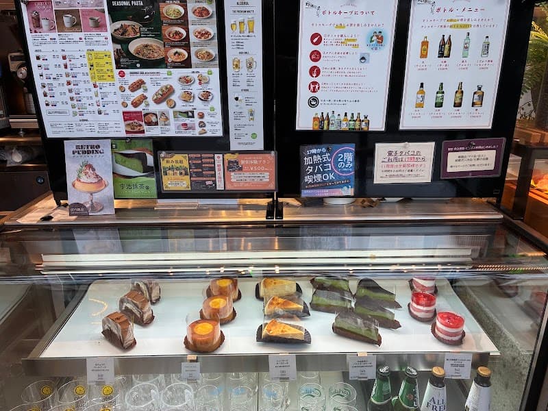 CAFESSS with È PRONTO（カフェス ウィズ エ プロント）の店内・料理の写真 3枚目