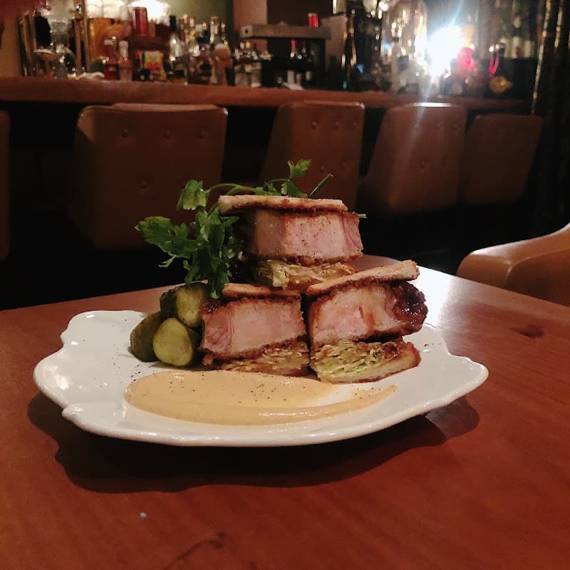 CHEESE & WINE BAR 910の店内・料理の写真 2枚目