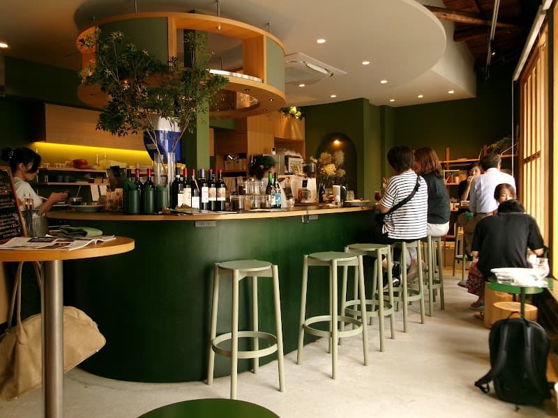 HAYAMA SHINNASE CELLARの店内・料理の写真 2枚目