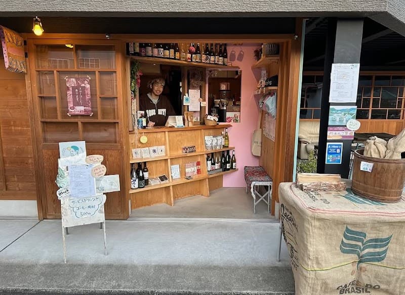 カフェ かわべのコーヒー酒場 郡上八幡