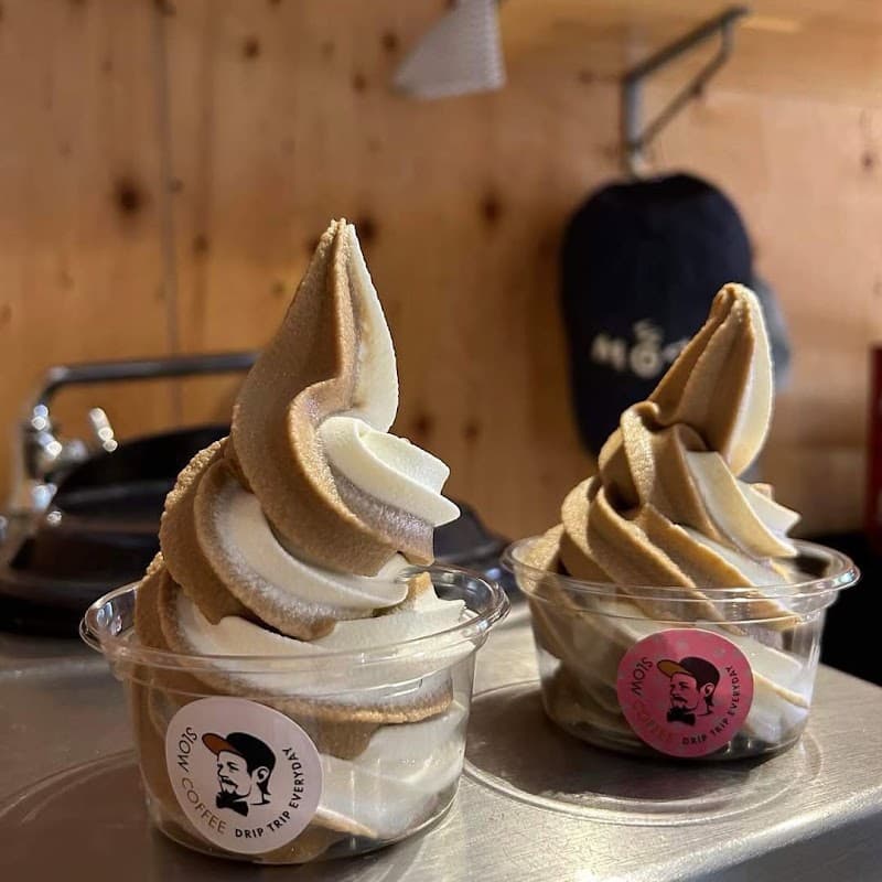 カフェ かわべのコーヒー酒場 郡上八幡の店内・料理の写真 3枚目