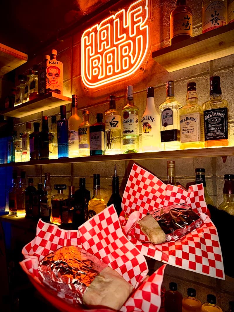 HALF BAR （半分バー）