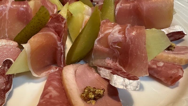 Wine＆Sake ぐらんあるぶるの店内・料理の写真 2枚目