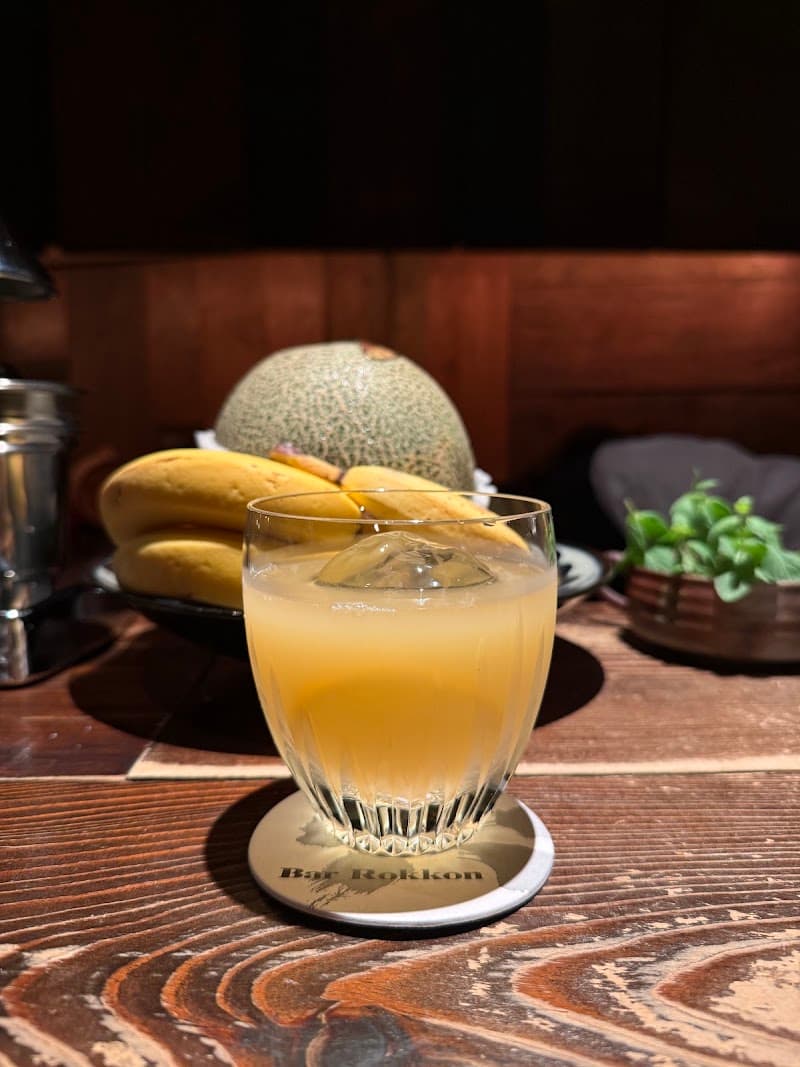 Bar 六根の店内・料理の写真 2枚目