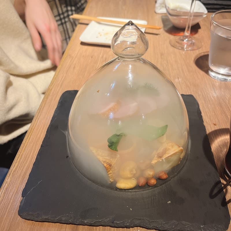 九吾郎ワインテーブルの店内・料理の写真 3枚目