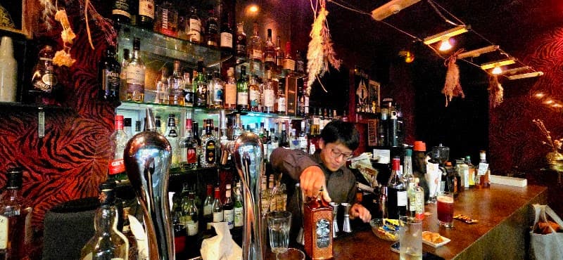 BARムーンシャイナーの店内・料理の写真 3枚目