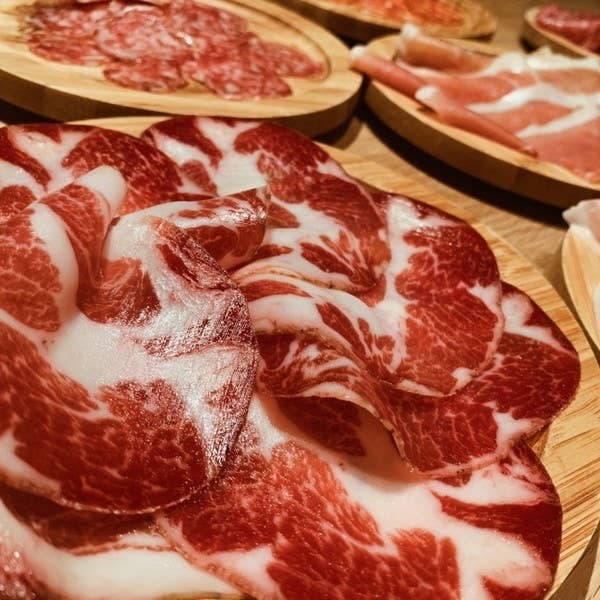 DAVELLO gastropubの店内・料理の写真 3枚目