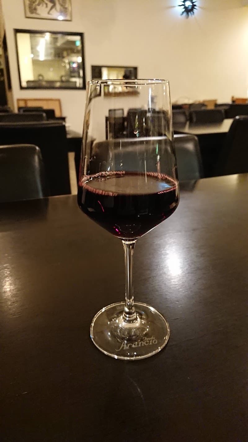 ORIENTAL BAR YAMAGATAの店内・料理の写真 3枚目