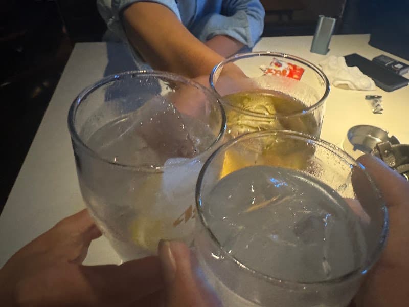 BAR UP ROARの店内・料理の写真 2枚目