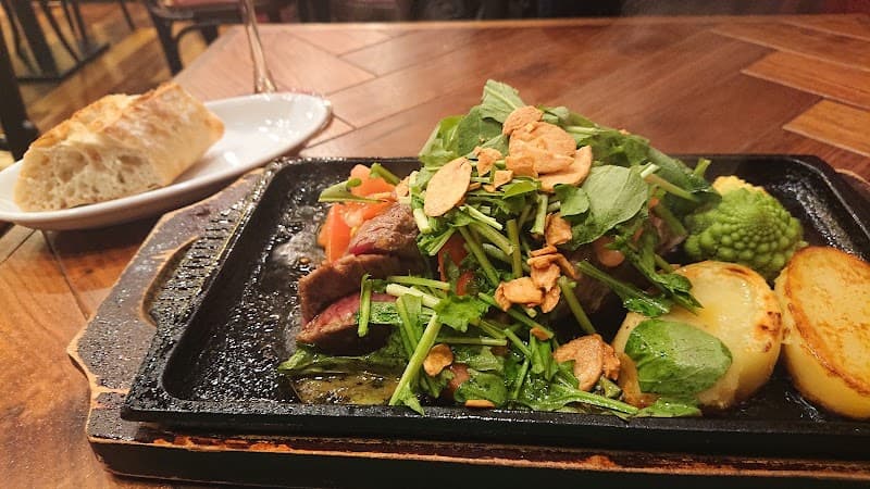 ローマ三丁目 大名古屋ビルヂング店の店内・料理の写真 2枚目